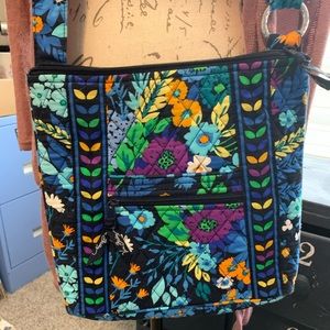 Vera Bradley crossbody EUC